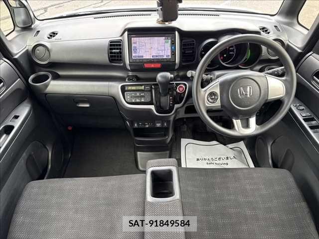 Honda N BOX 2017-08 7618492-2