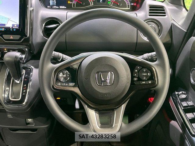 Honda N BOX 2019-05 7618466-11