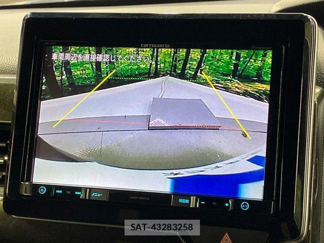 Honda N BOX 2019-05 7618466-5