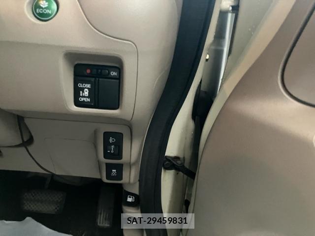 Honda N BOX 2013-07 7618544-16