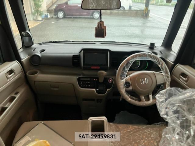 Honda N BOX 2013-07 7618544-19