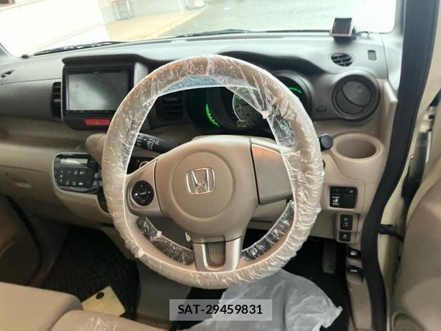 Honda N BOX 2013-07 7618544-20