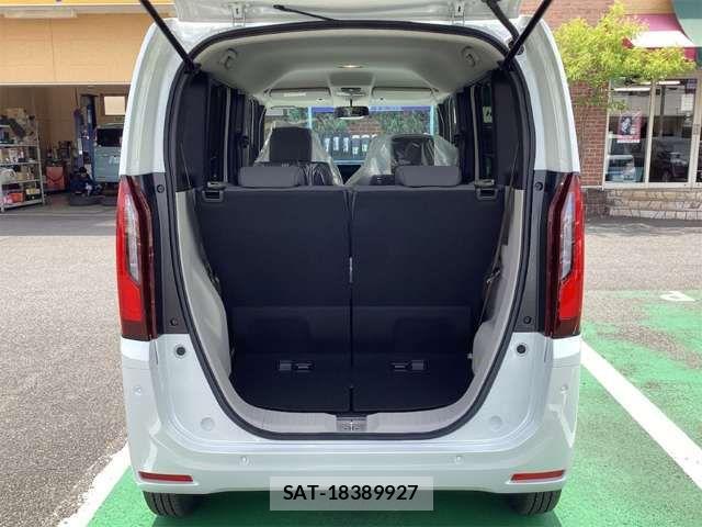 Honda N BOX 2026-05 7618419-18