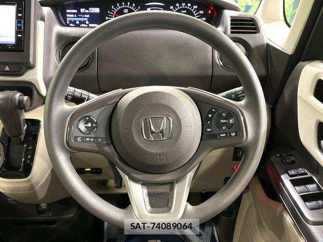 Honda N BOX 2018-02 7618478-10