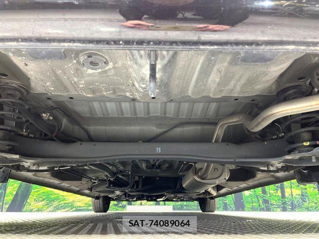 Honda N BOX 2018-02 7618478-17