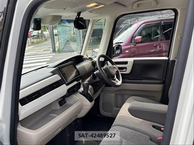 Honda N BOX 2019-05 7618461-11