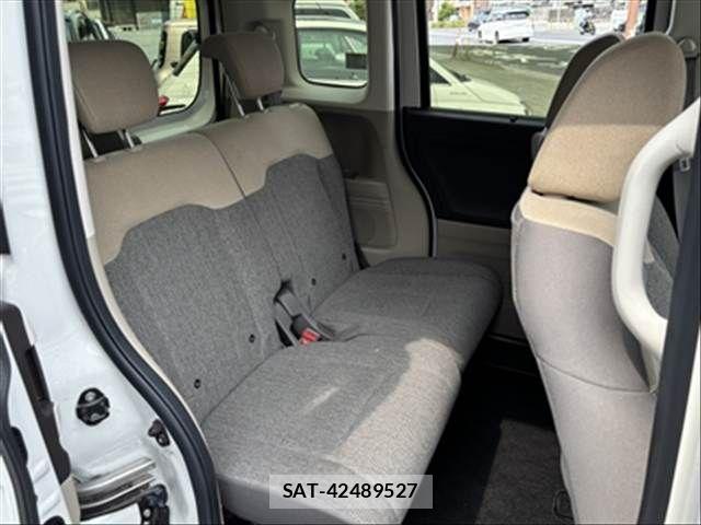 Honda N BOX 2019-05 7618461-15