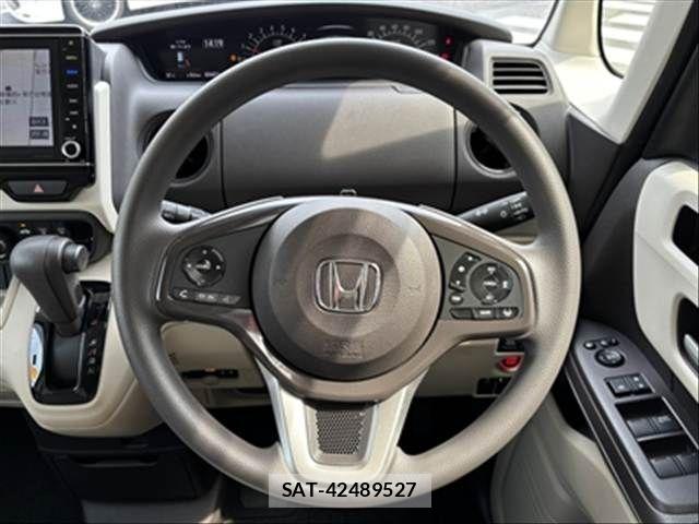 Honda N BOX 2019-05 7618461-22