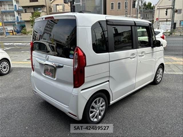 Honda N BOX 2019-05 7618461-2