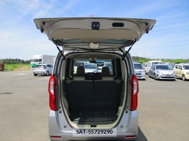 Honda N BOX 2019-06 7618501-11