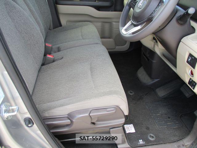 Honda N BOX 2019-06 7618501-15