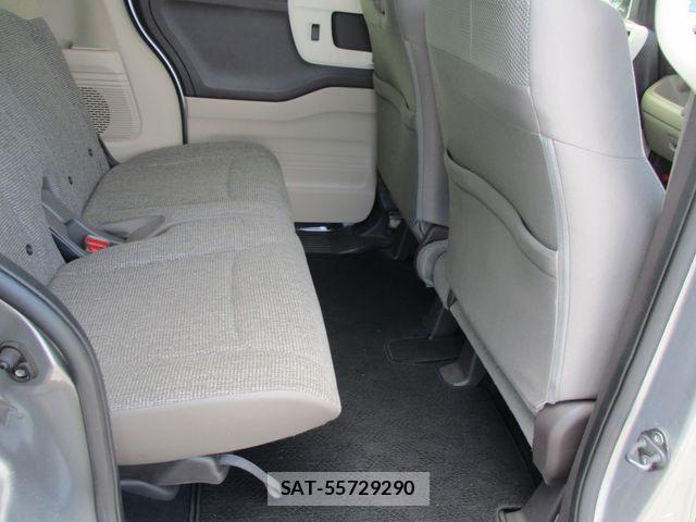 Honda N BOX 2019-06 7618501-17