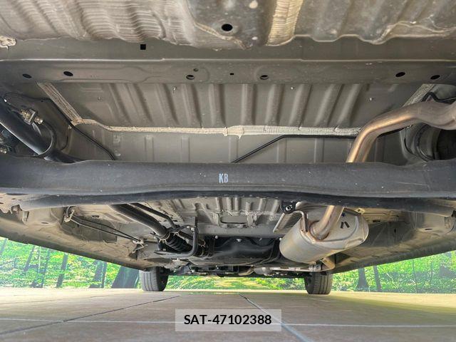 Honda N BOX 2023-05 7618470-18