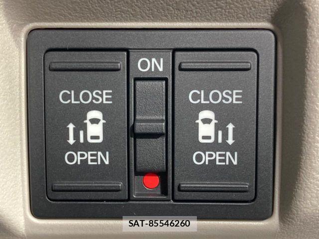 Honda N BOX 2026-05 7618426-5