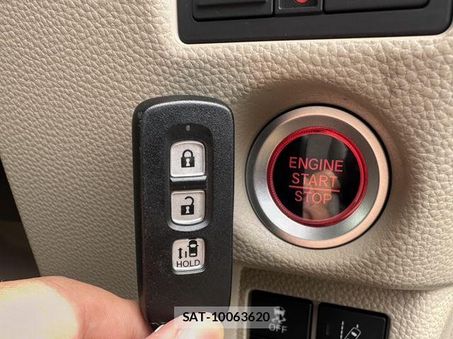 Honda N BOX 2020-05 7618494-12