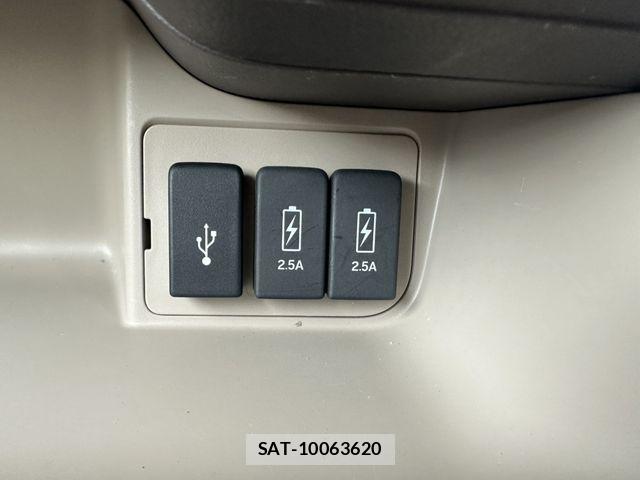 Honda N BOX 2020-05 7618494-28