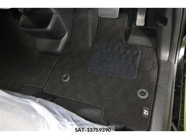 Honda N BOX 2025-12 7618414-28