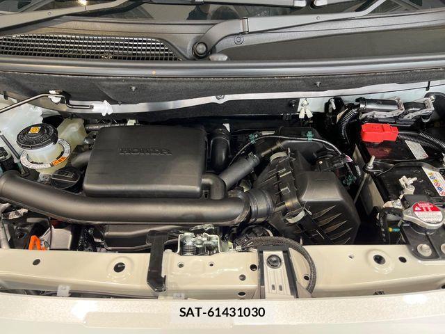 Honda N BOX 2026-06 7618424-17