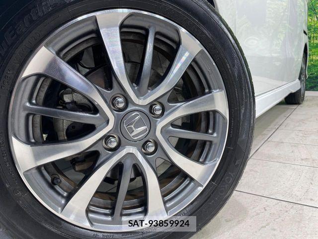 Honda N BOX 2023-03 7618422-12