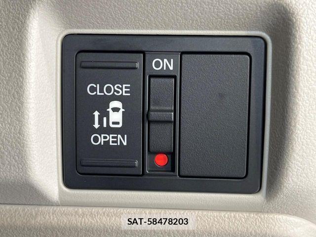 Honda N BOX 2026-06 7618429-4