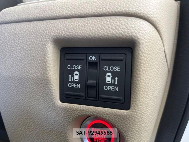 Honda N BOX 2018-07 7618467-4
