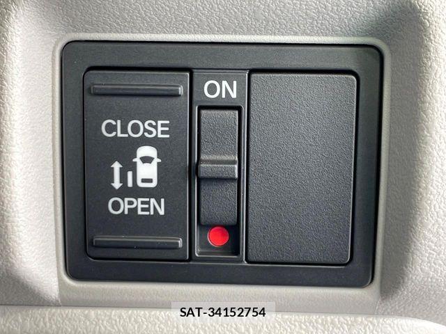 Honda N BOX 2026-06 7618427-2