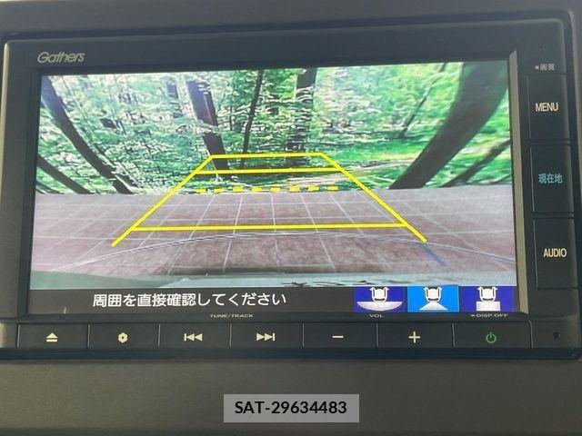 Honda N BOX 2022-10 7618465-3