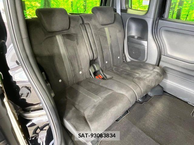Honda N BOX 2023-03 7618437-9