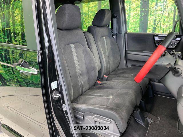 Honda N BOX 2023-03 7618437-8