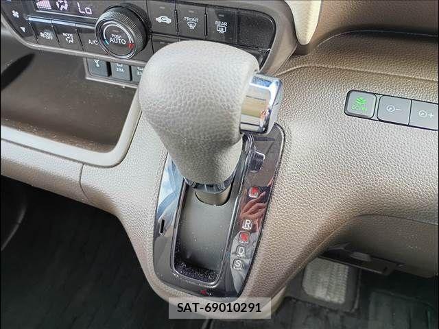 Honda N BOX 2021-06 7618495-8
