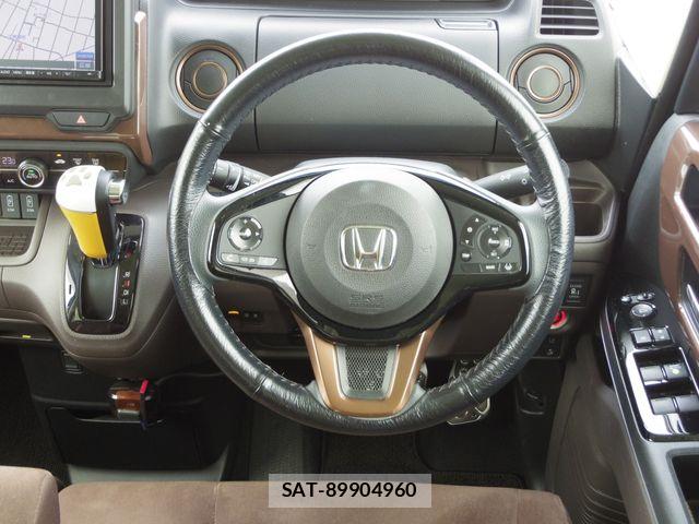 Honda N BOX 2018-11 7726290-9