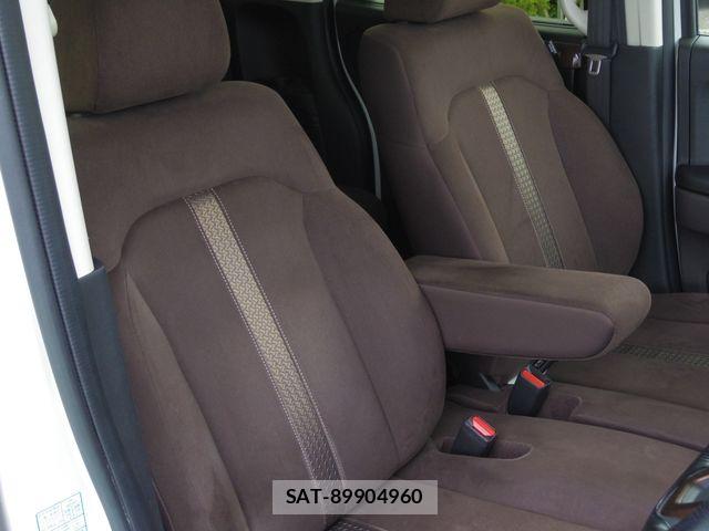 Honda N BOX 2018-11 7726290-12
