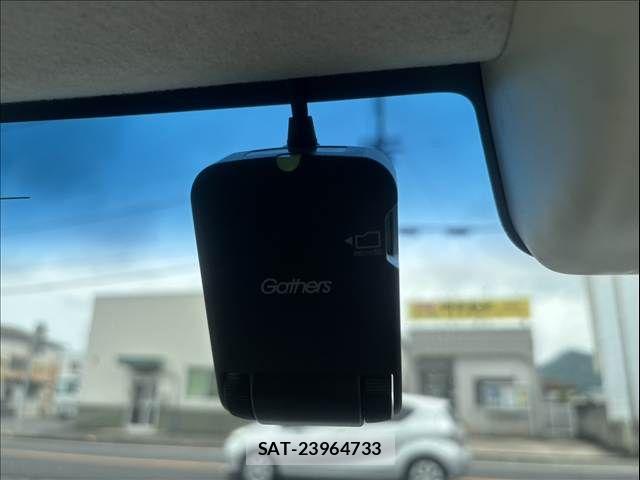 Honda N BOX 2018-02 7726303-29