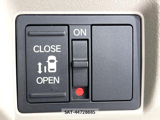 Honda N BOX 2025-02 7726208-4
