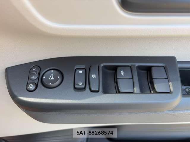 Honda N BOX 2025-09 7726197-8
