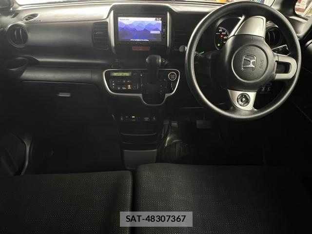 Honda N BOX 2017-06 7787377-5