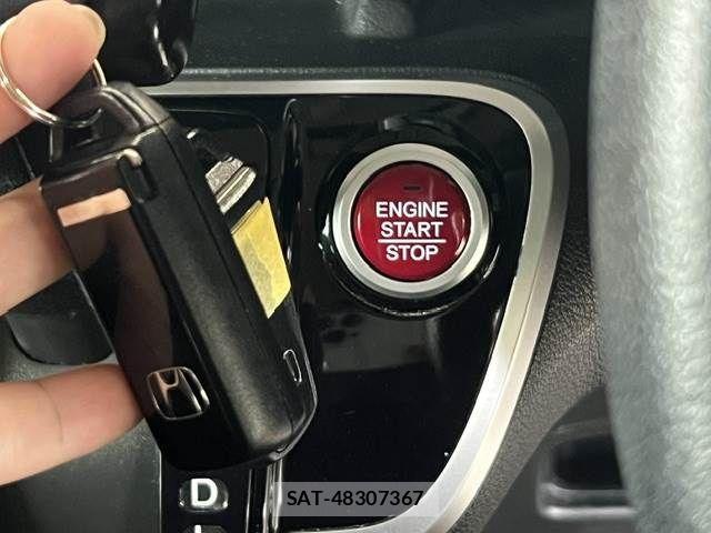 Honda N BOX 2017-06 7787377-7