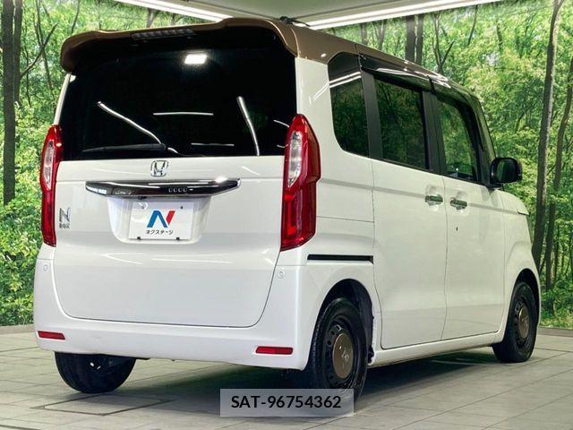 Honda N BOX 2018-12 7787460-16