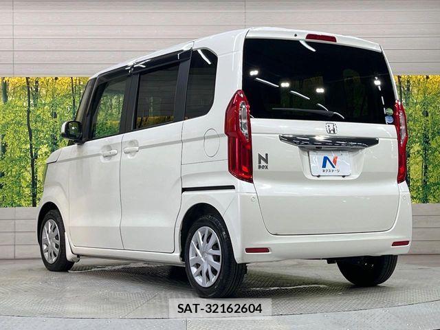 Honda N BOX 2017-11 7787437-16