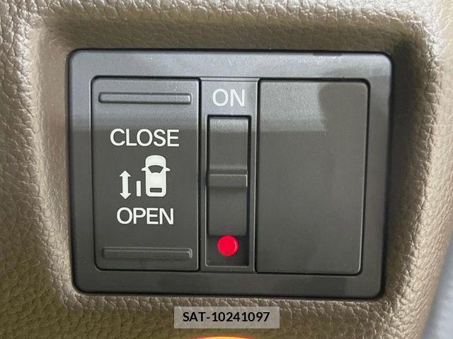 Honda N BOX 2022-11 7787456-6