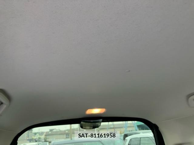 Honda N BOX 2018-09 7787368-24