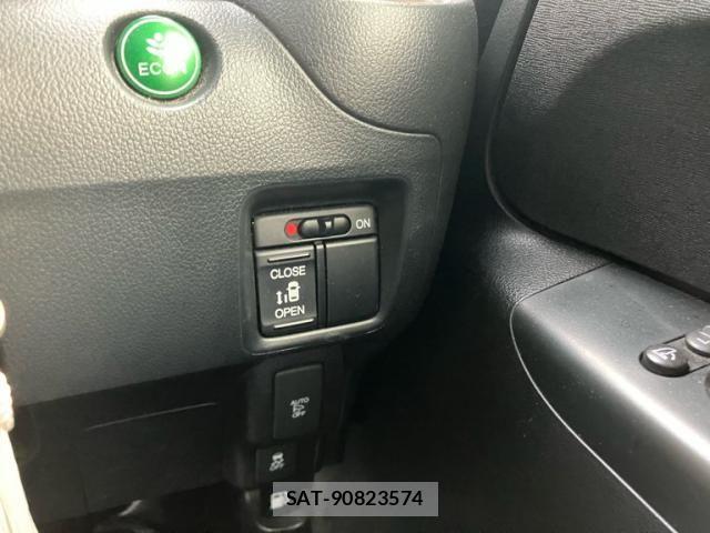Honda N BOX 2015-06 7787378-14