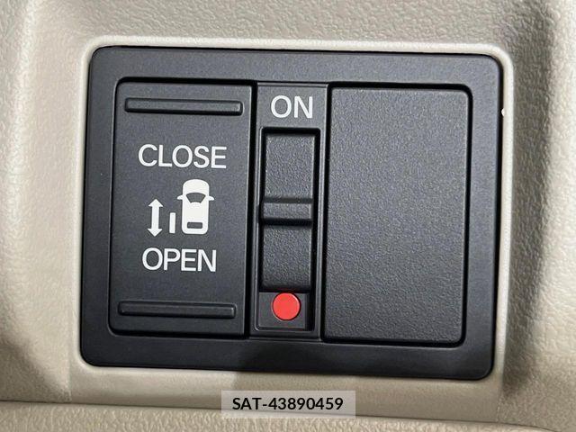 Honda N BOX 2025-02 7787475-6