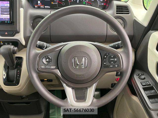 Honda N BOX 2018-03 7787429-11