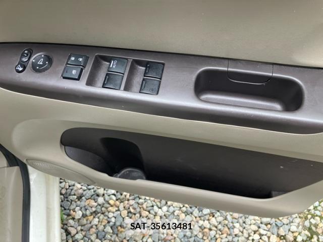 Honda N BOX 2015-11 7787370-10