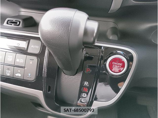 Honda N BOX 2015-03 7787392-23