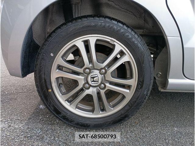 Honda N BOX 2015-03 7787392-29