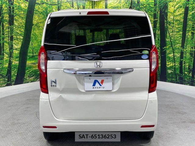 Honda N BOX 2018-02 7787408-15