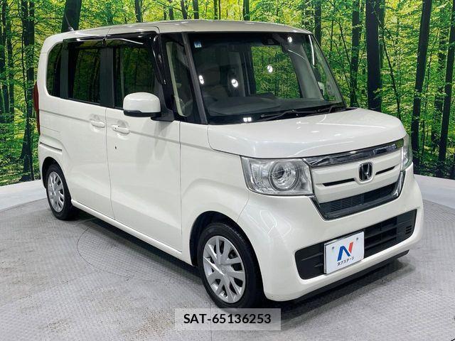 Honda N BOX 2018-02 7787408-16