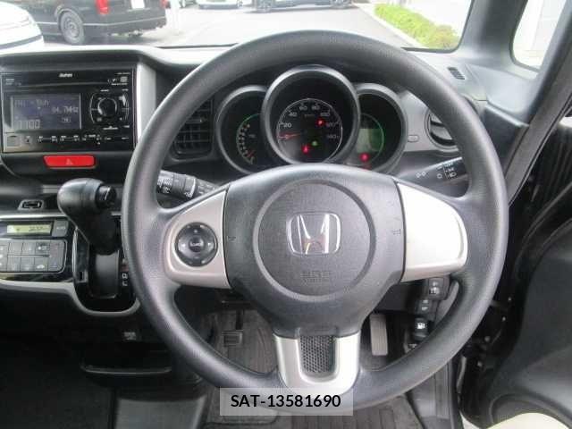 Honda N BOX 2014-12 7787371-18
